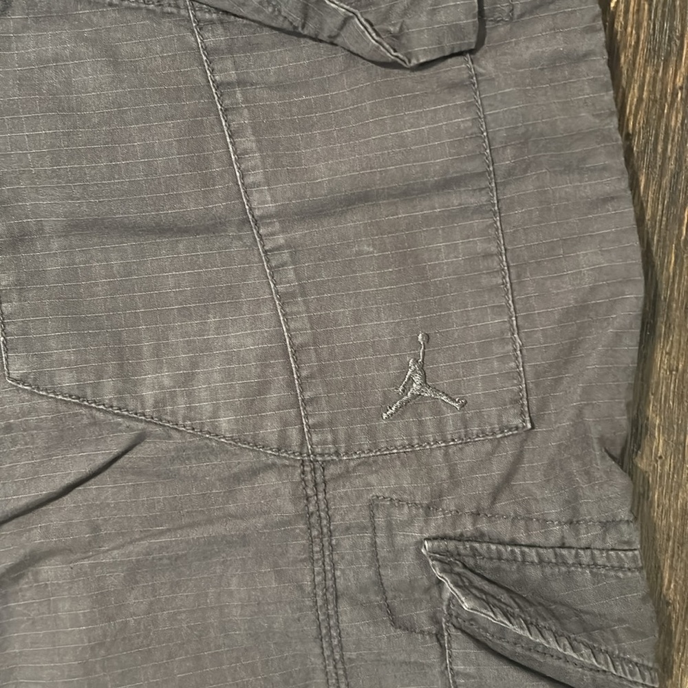 Vintage Y2K Nike Air Jordan Cargo Shorts - Picture 3 of 4